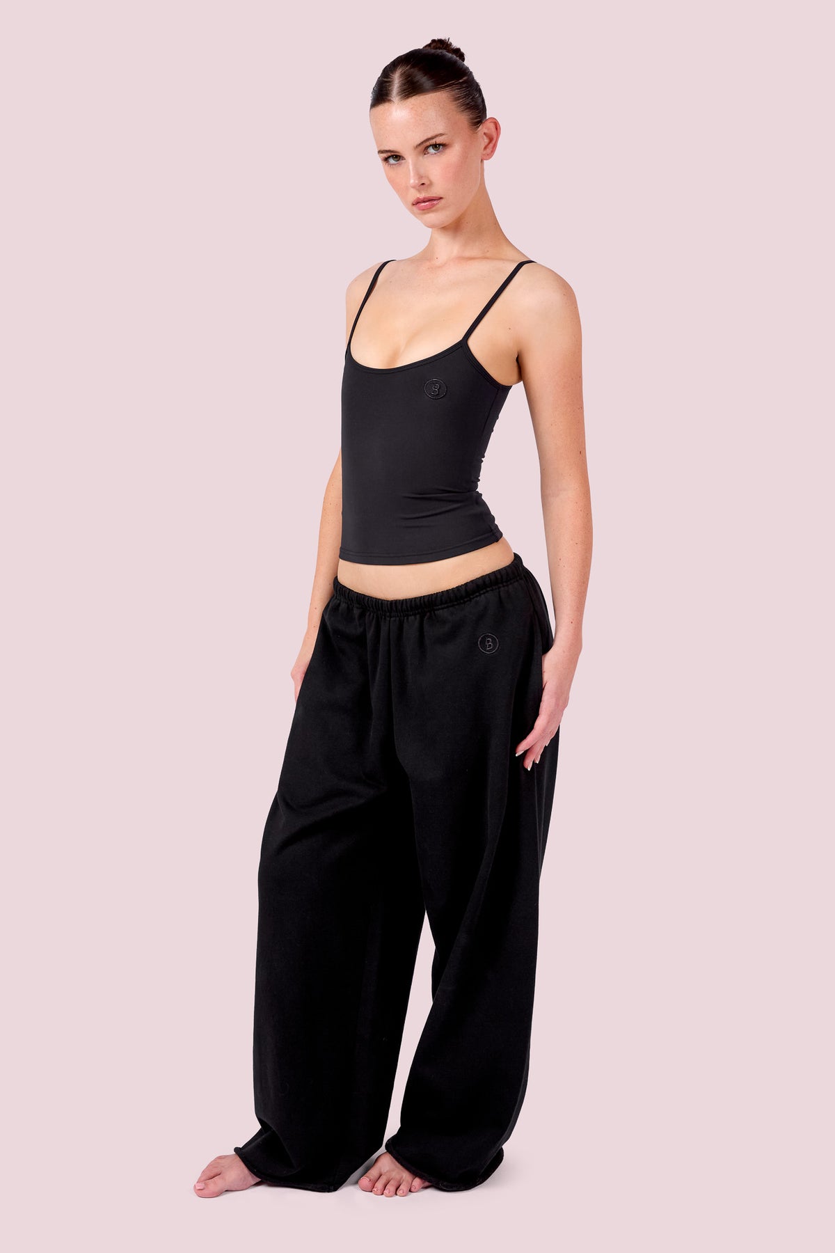 EVERYBODY BASICS SWEATPANTS (BLACK)