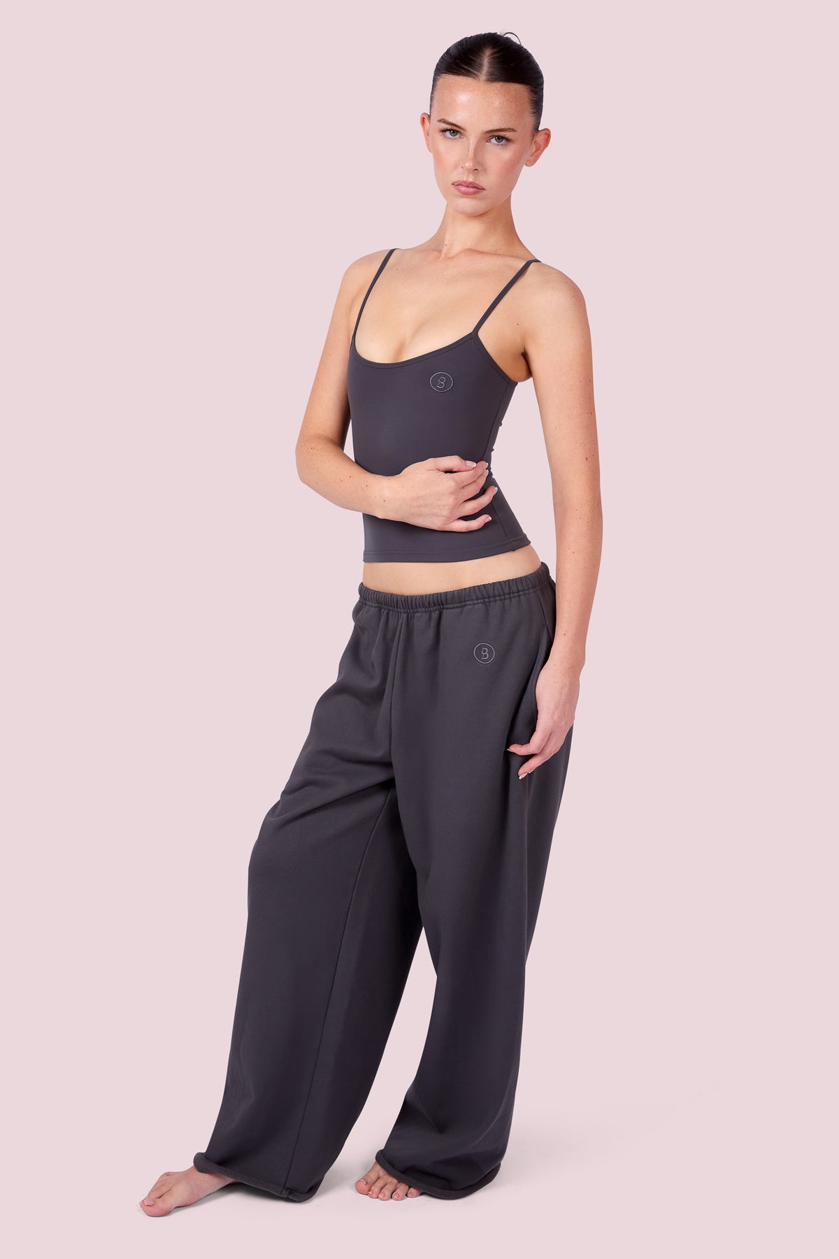 EVERYBODY BASICS SWEATPANTS (CHARCOAL)