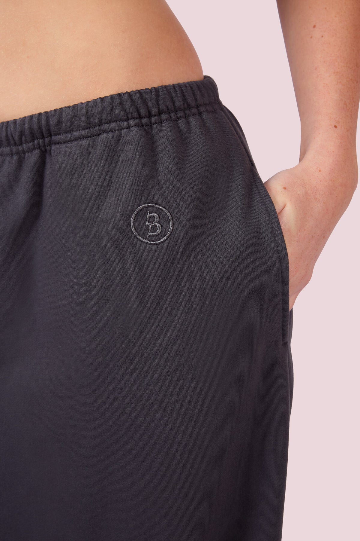 EVERYBODY BASICS SWEATPANTS (CHARCOAL)