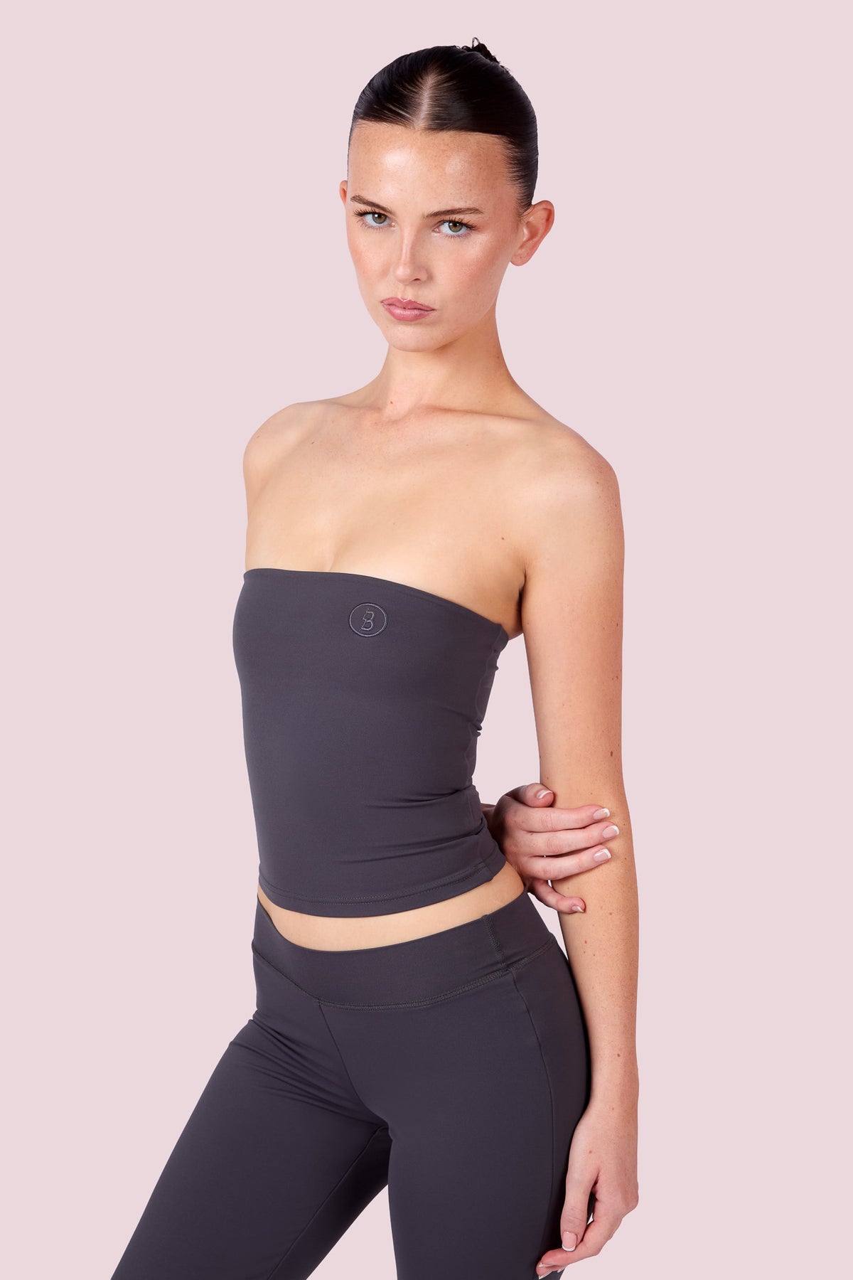 EVERYBODY BASICS TUBE TOP (CHARCOAL)