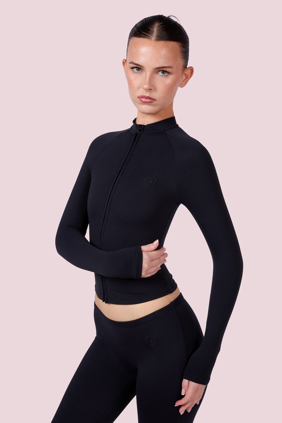 EVERYBODY BASICS ZIP UP (BLACK)