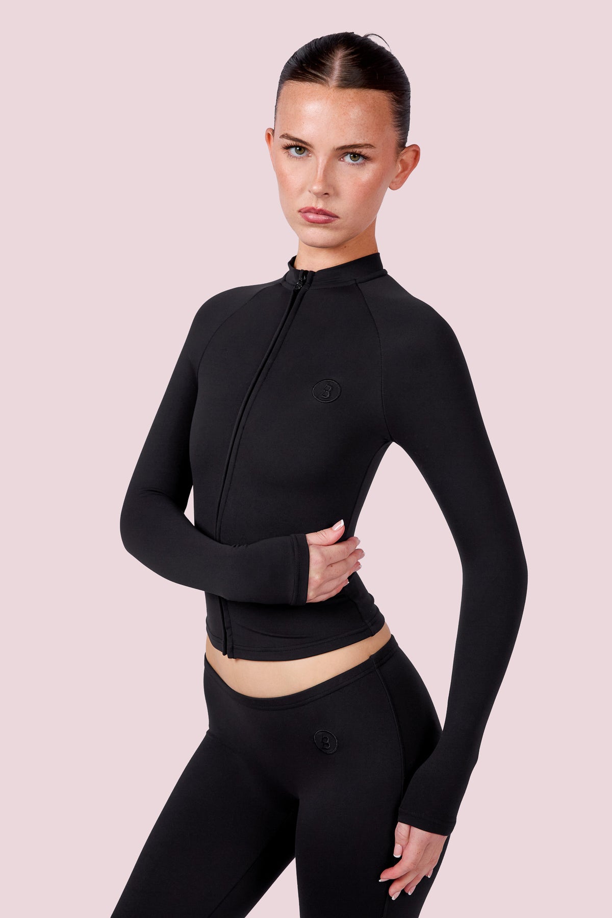 EVERYBODY BASICS ZIP UP (BLACK)