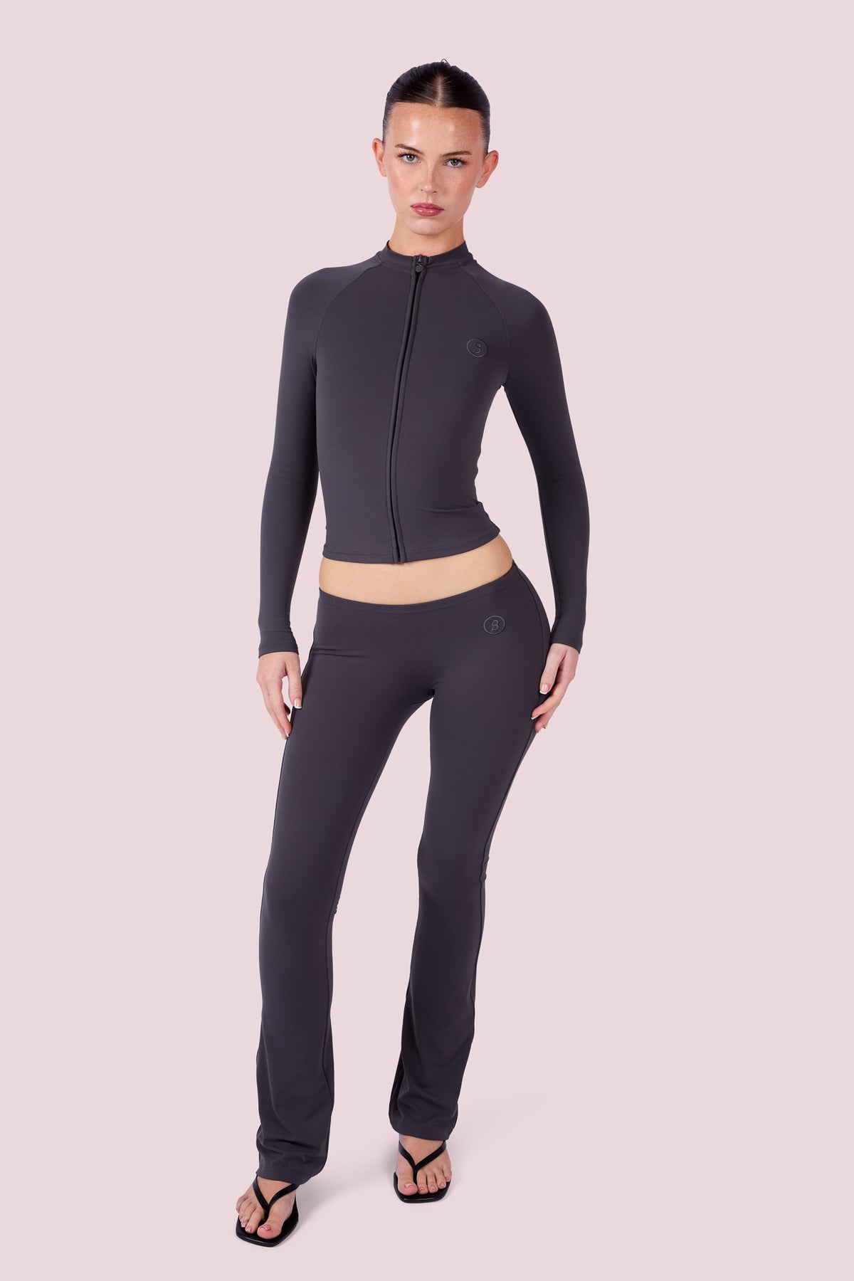 EVERYBODY BASICS ZIP UP (CHARCOAL)