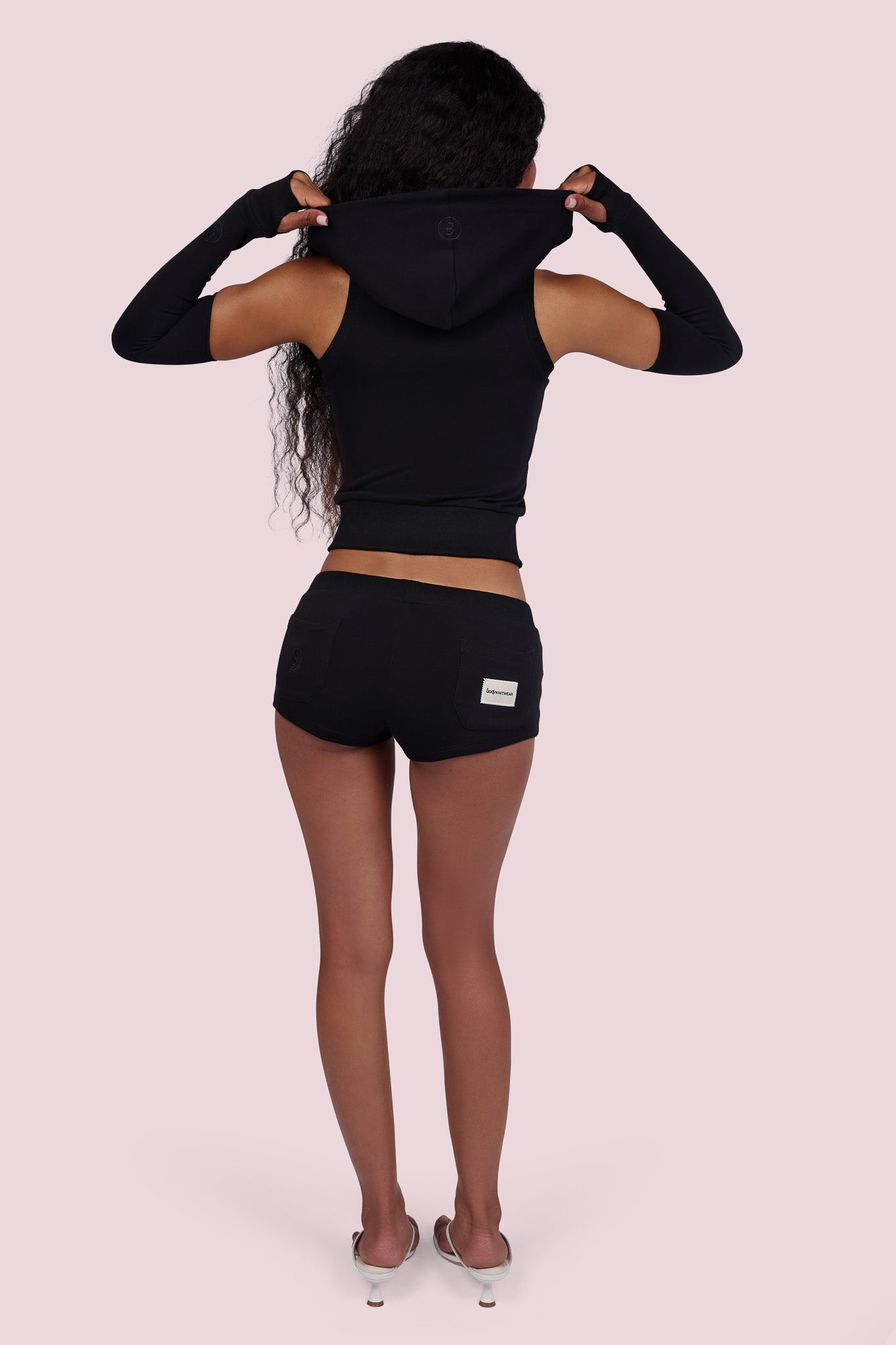 BODY KNITWEAR MINI SHORTS (BLACKBERRY)