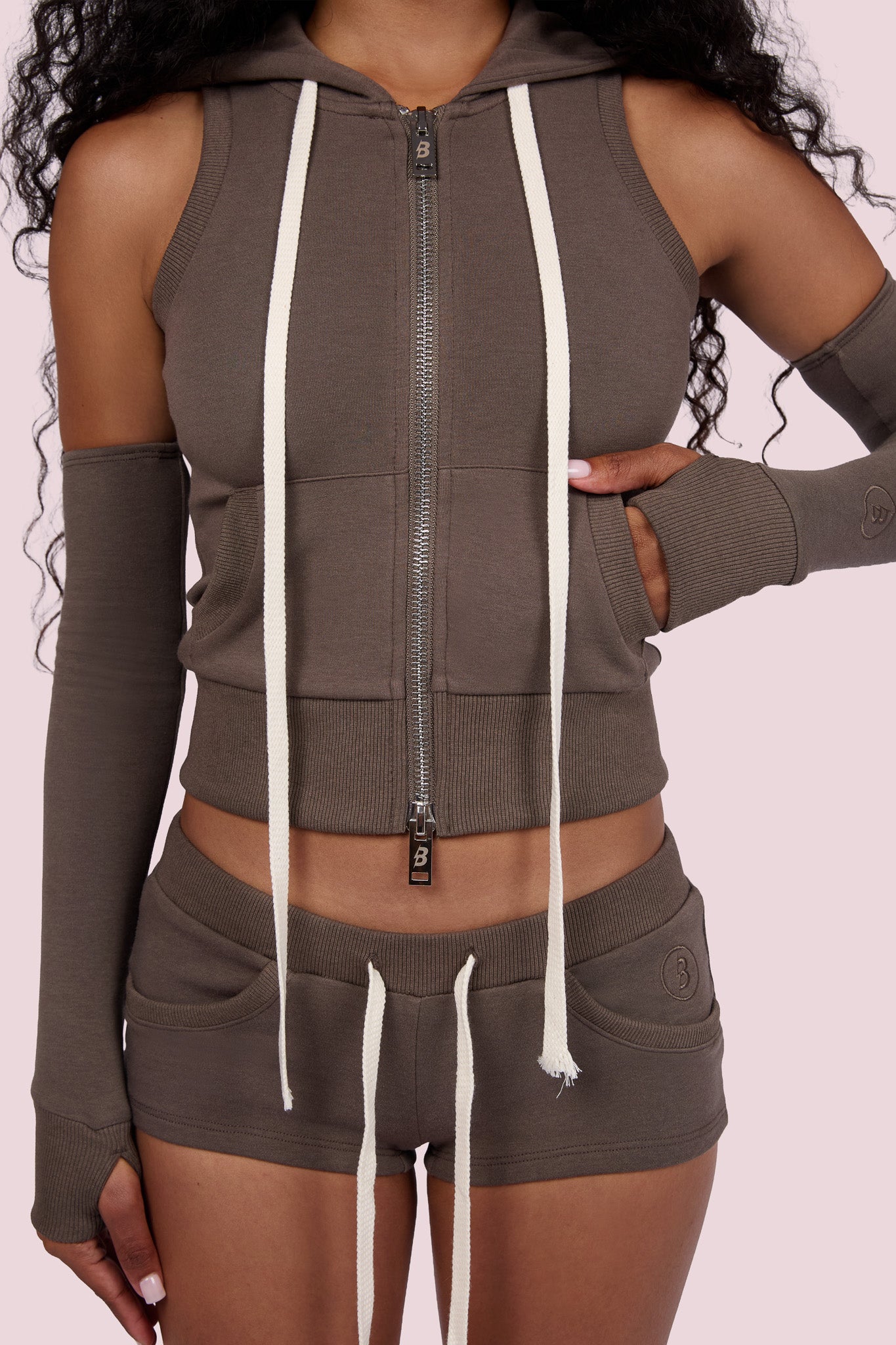 BODY KNITWEAR MINI SHORTS (TOFFEE)