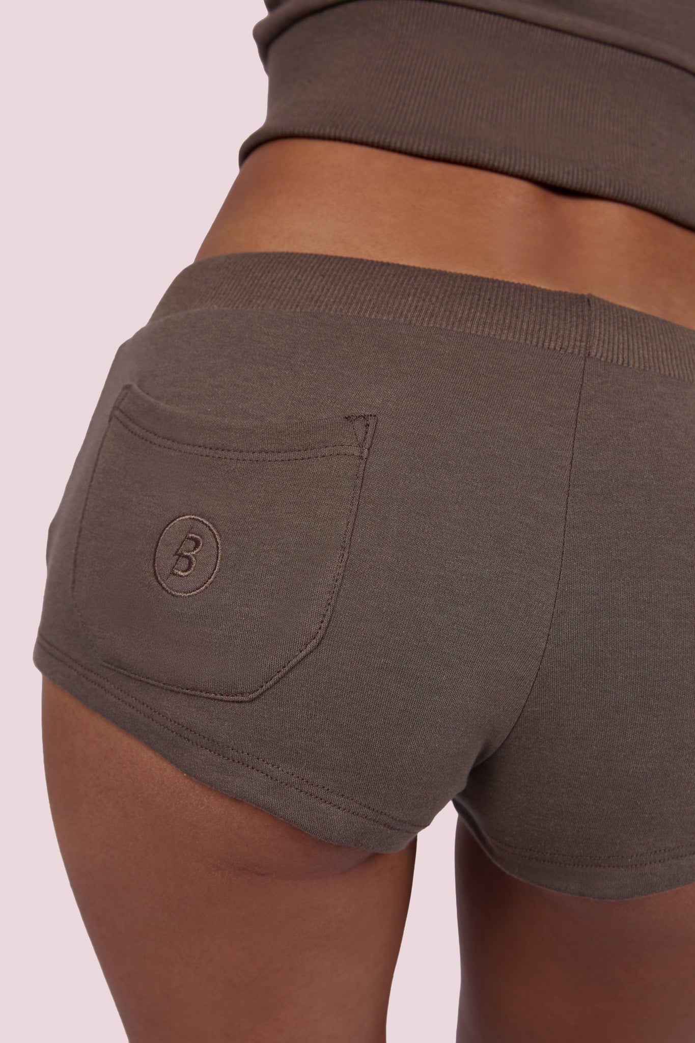 BODY KNITWEAR MINI SHORTS (TOFFEE)