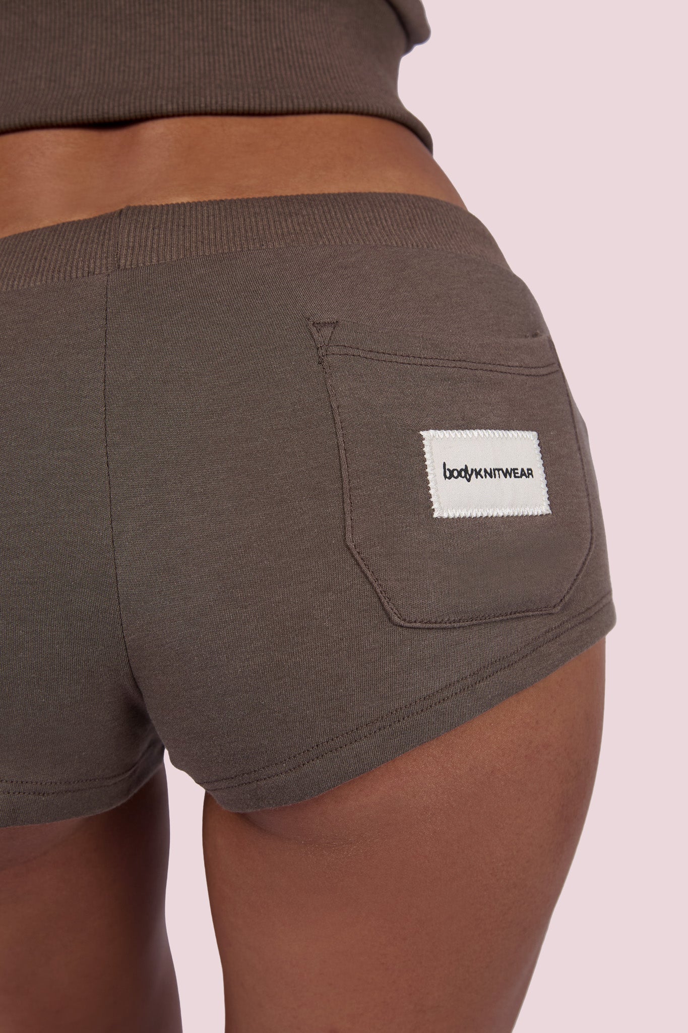 BODY KNITWEAR MINI SHORTS (TOFFEE)