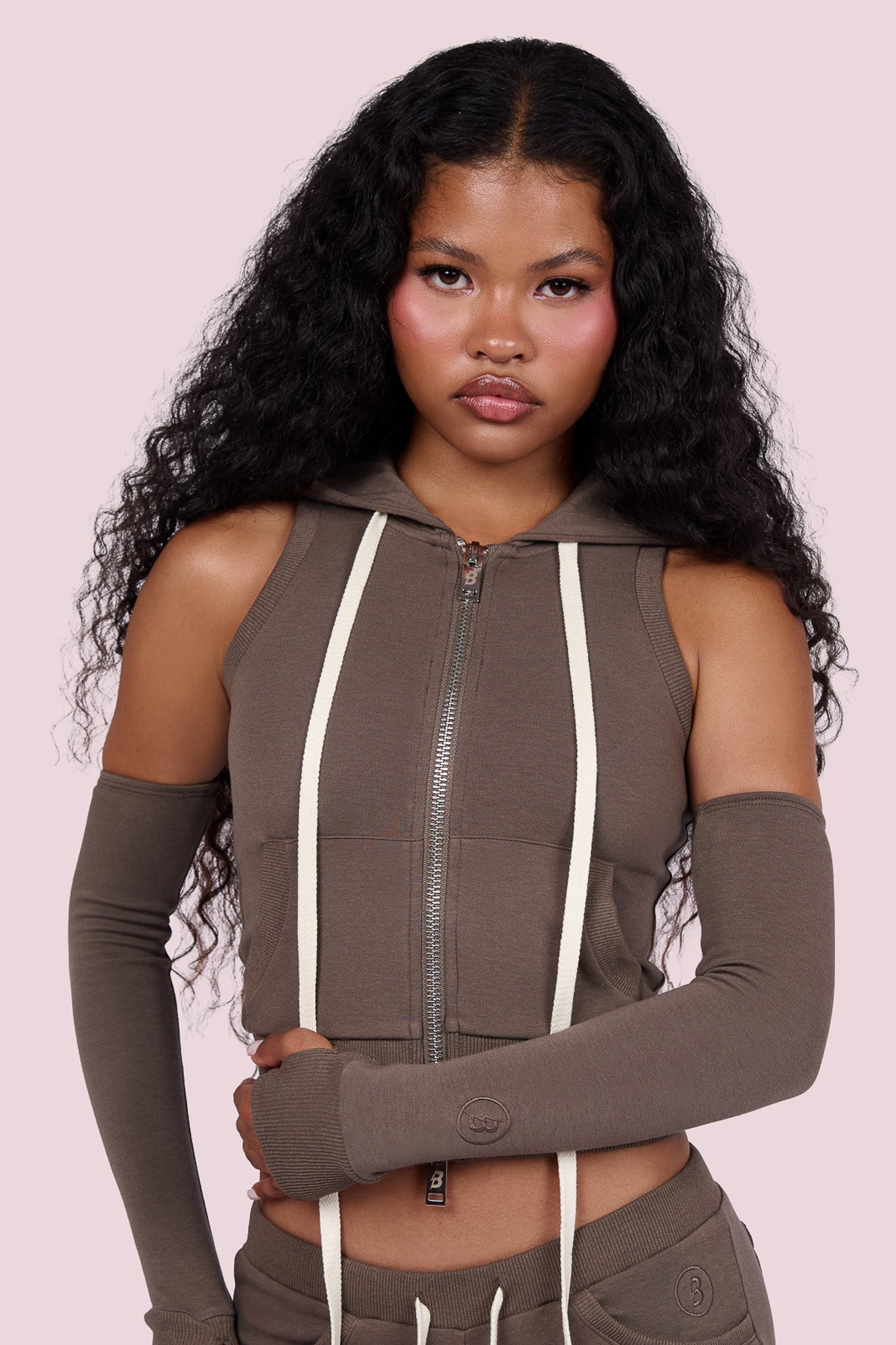 BODY KNITWEAR SLEEVELESS ZIP HOODIE (TOFFEE) — Body by Raven Tracy