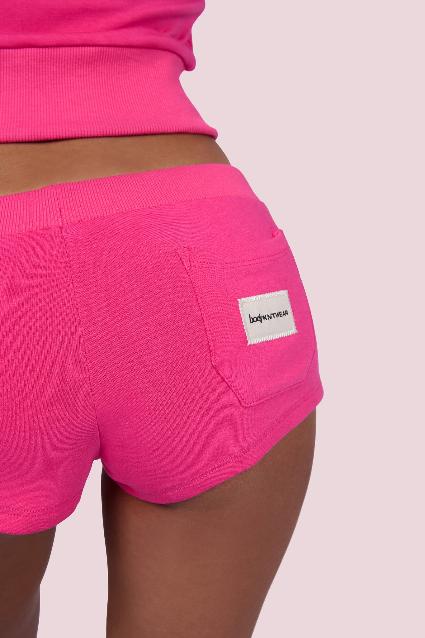 BODY KNITWEAR MINI SHORTS (STARBURST PINK)