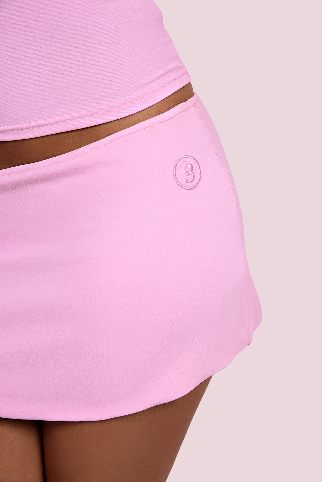 BODY MINI SKORT (STRAWBERRY MILK)