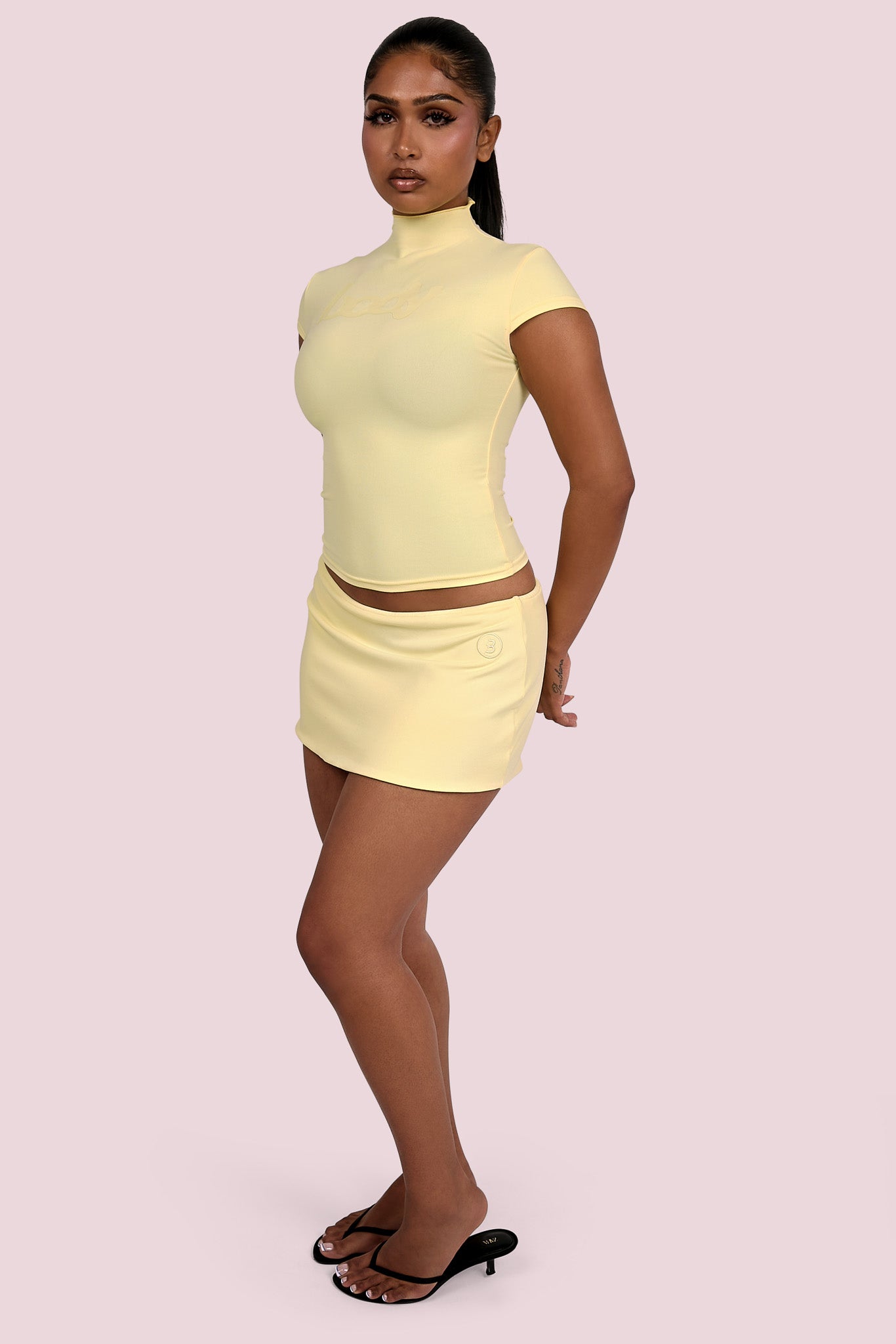 BODY MINI SKORT (PASTEL YELLOW)