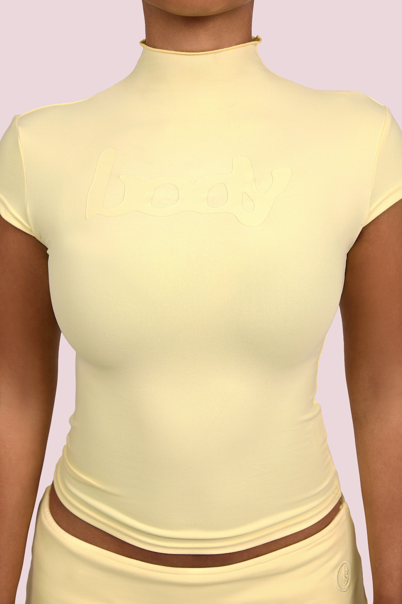BODY MOCK NECK TOP (PASTEL YELLOW)