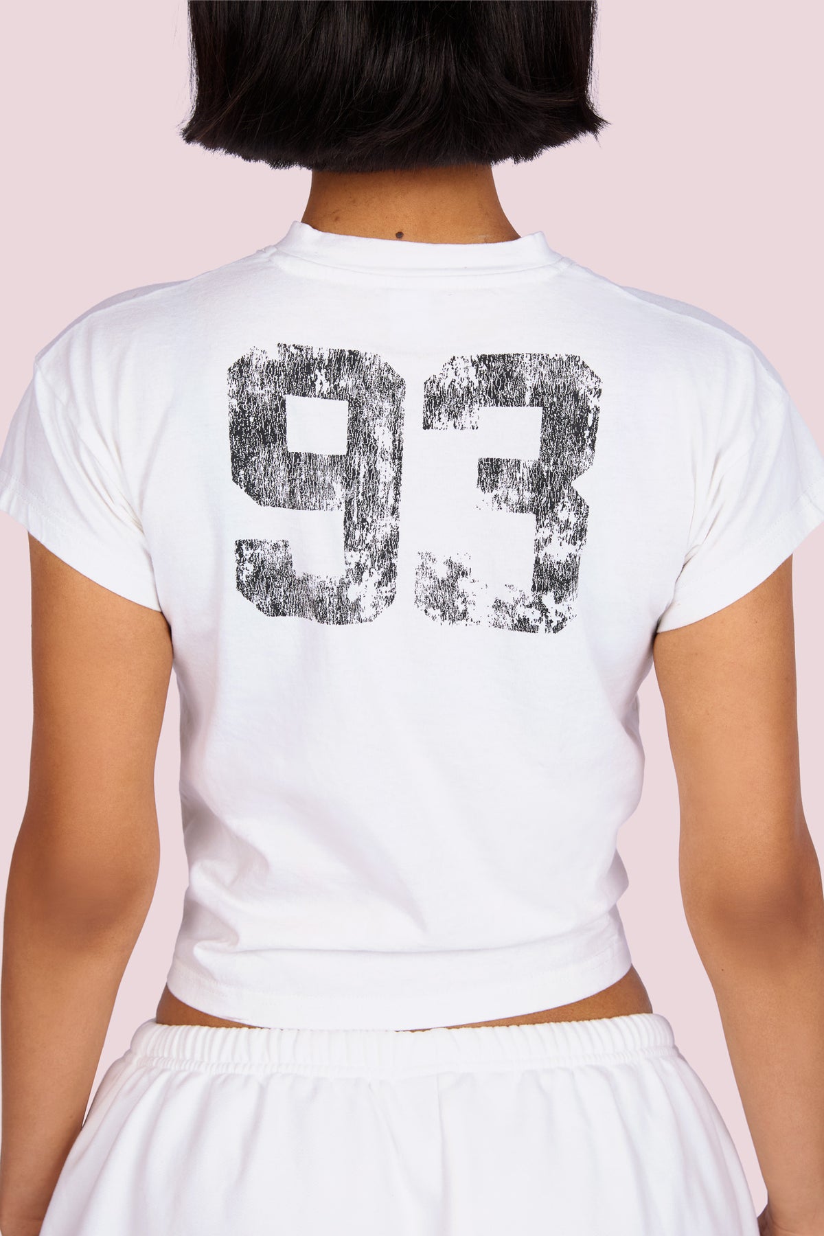 BODY VARSITY RELAXED V-NECK BABY TEE (WHITE/BLACK)