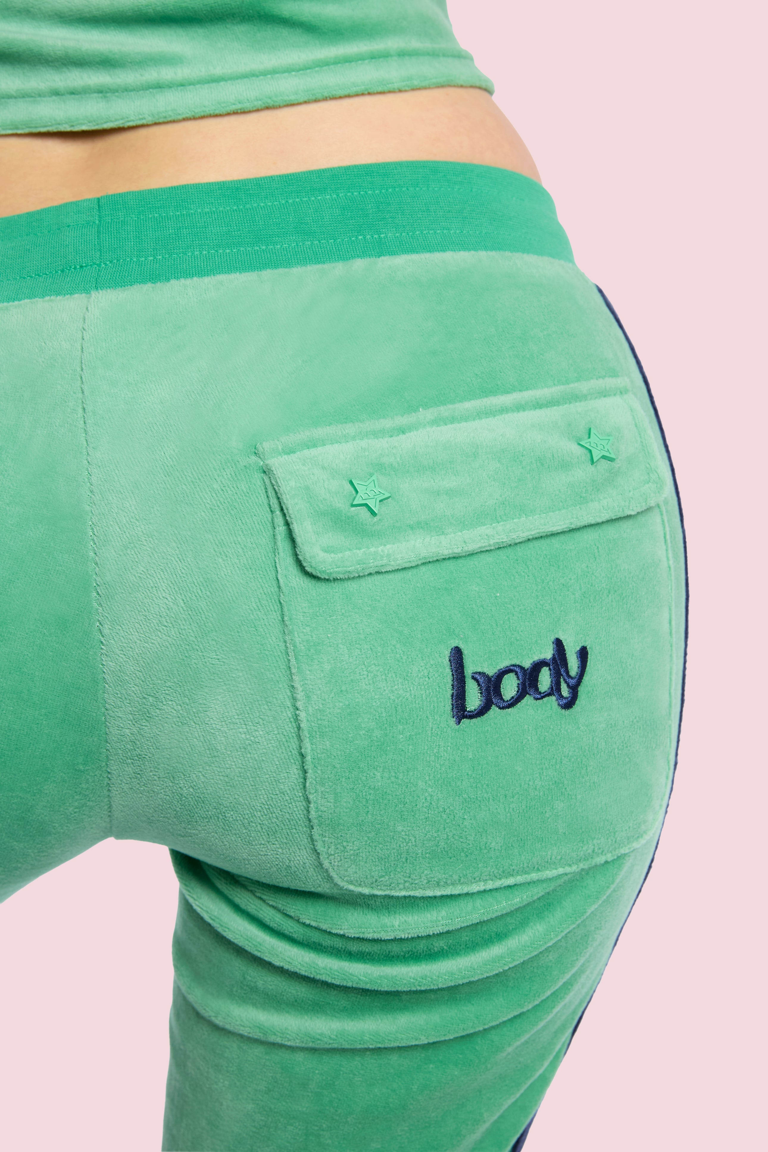 BODY VELOUR TRACK PANTS (CLOVER GREEN)