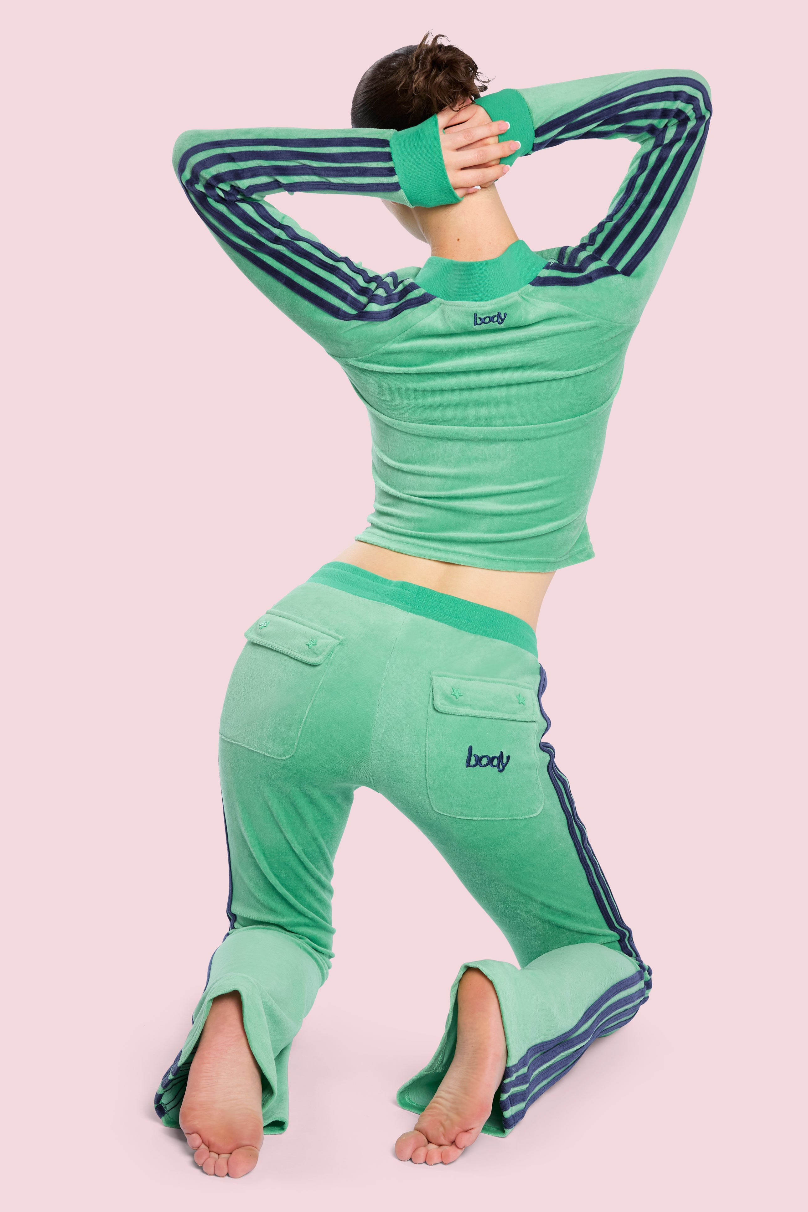 BODY VELOUR TRACK JACKET (CLOVER GREEN)