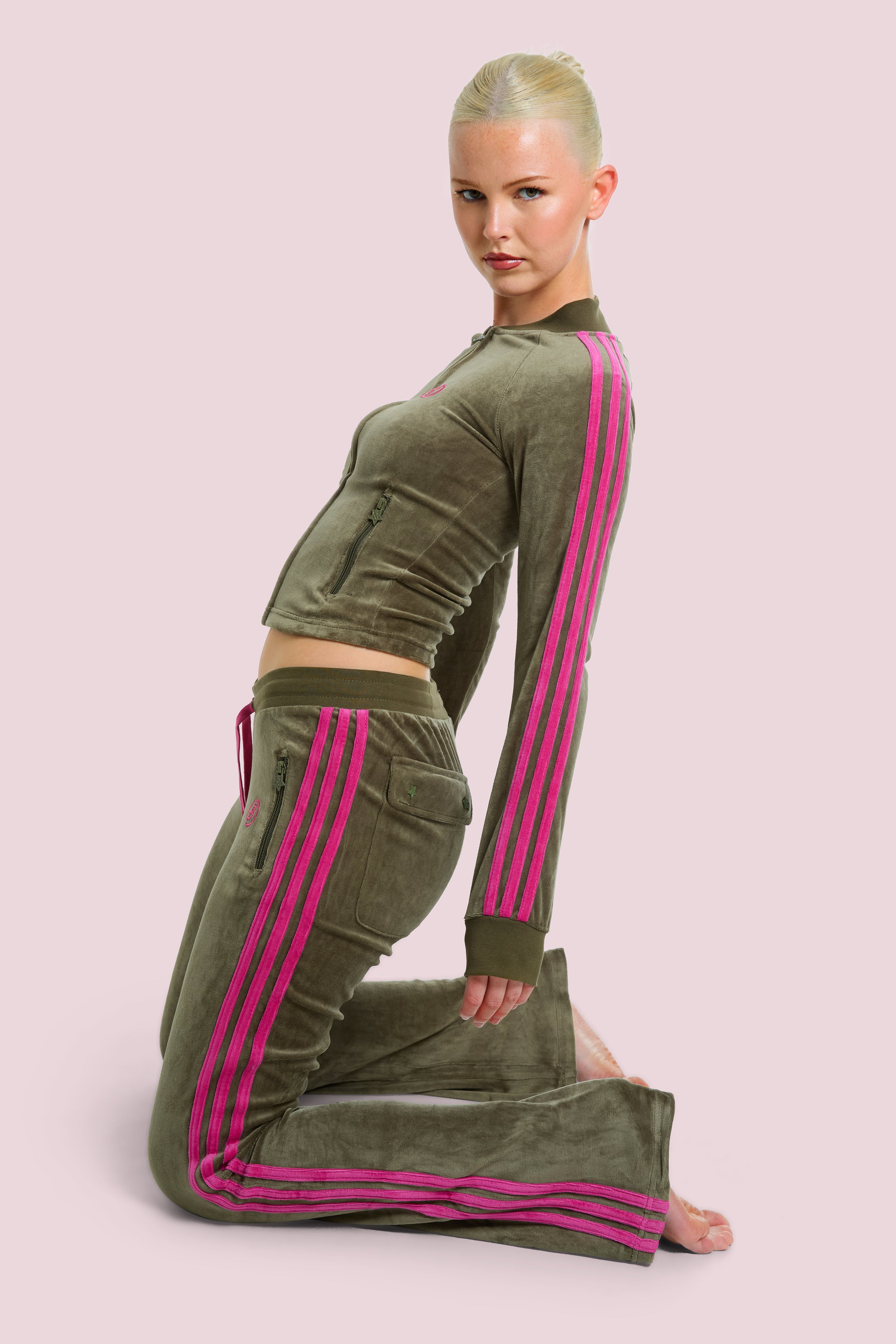 BODY VELOUR TRACK JACKET (OLIVE)