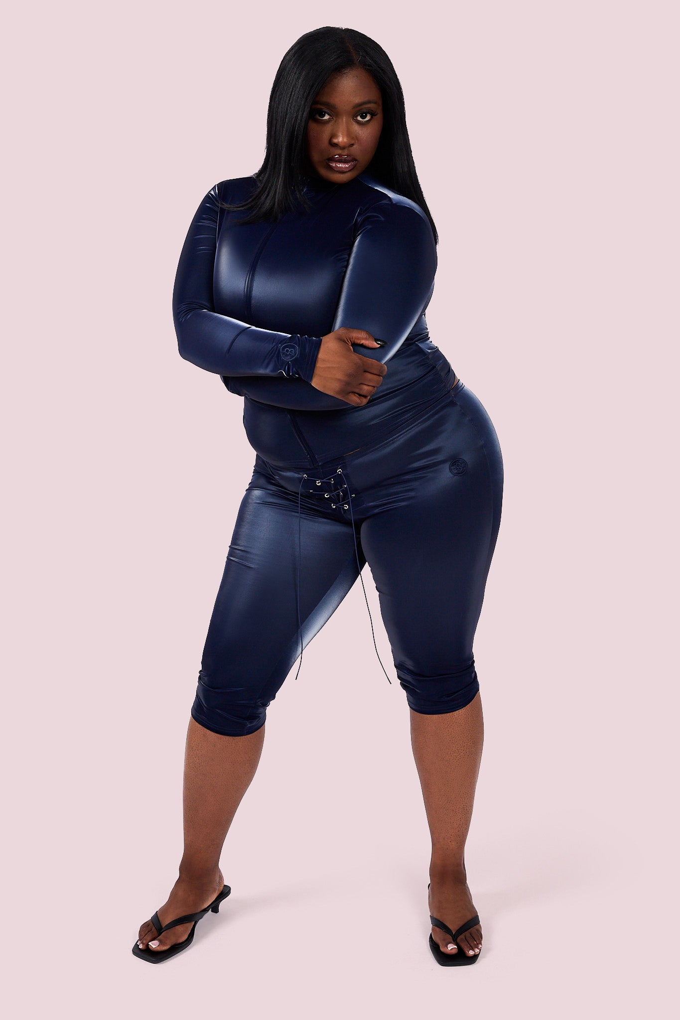 WET ULTRA LOW-RISE CAPRIS (BLUE HOUR)
