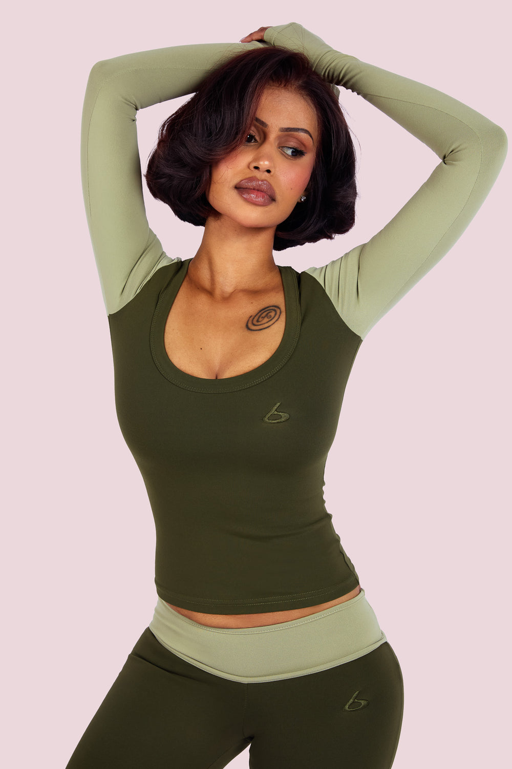 YOGA 2.0 TWO-TONE LONG SLEEVE TOP (GREEN APPLE)