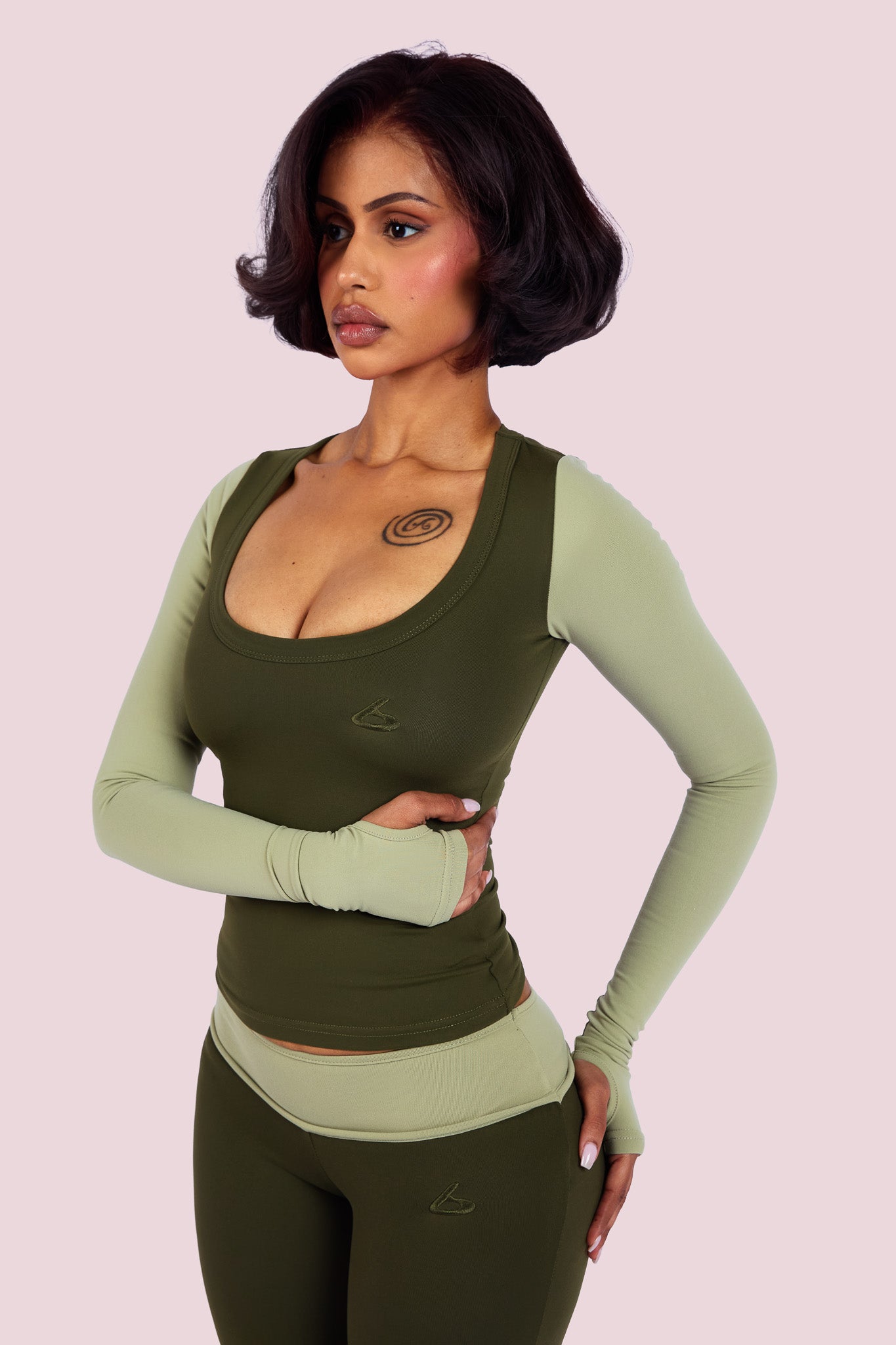 YOGA 2.0 TWO-TONE LONG SLEEVE TOP (GREEN APPLE)