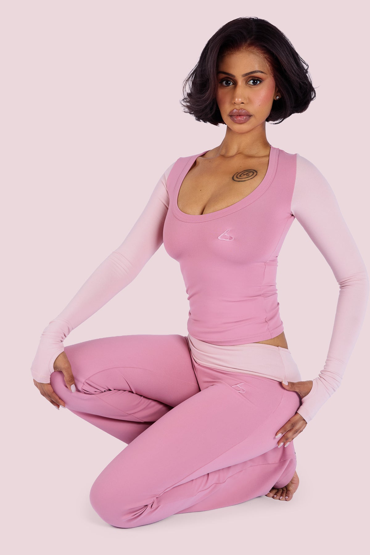 YOGA 2.0 TWO-TONE LONG SLEEVE TOP (BUBBLEGUM)