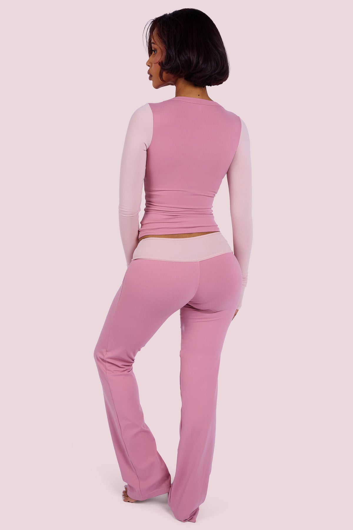 YOGA 2.0 TWO-TONE LONG SLEEVE TOP (BUBBLEGUM)