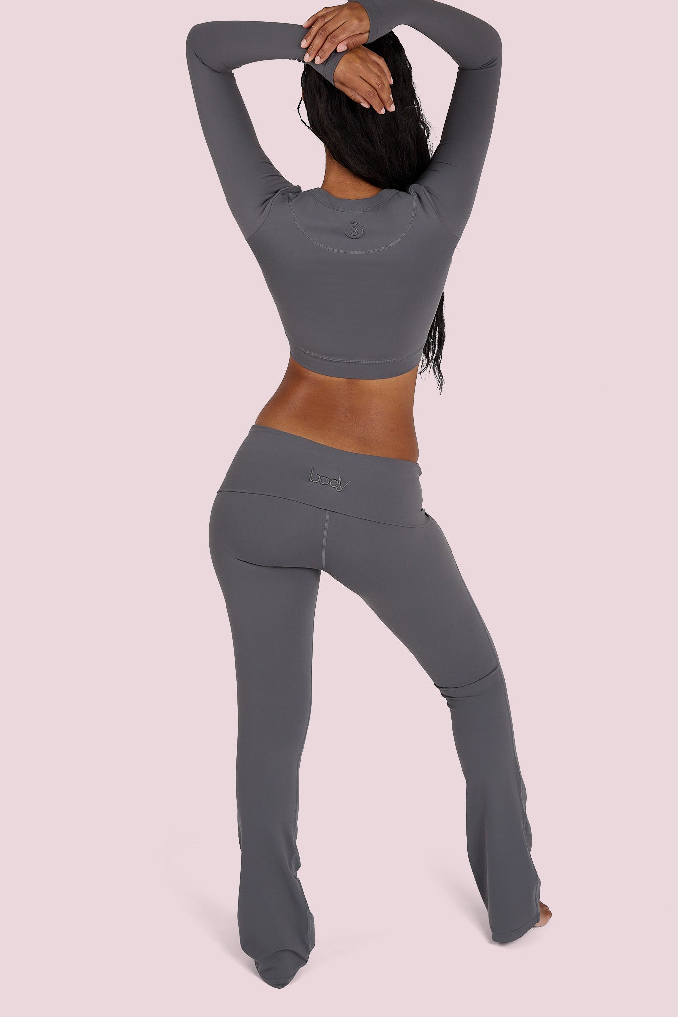 YOGA LONG SLEEVE CROP TOP (CHARCOAL)