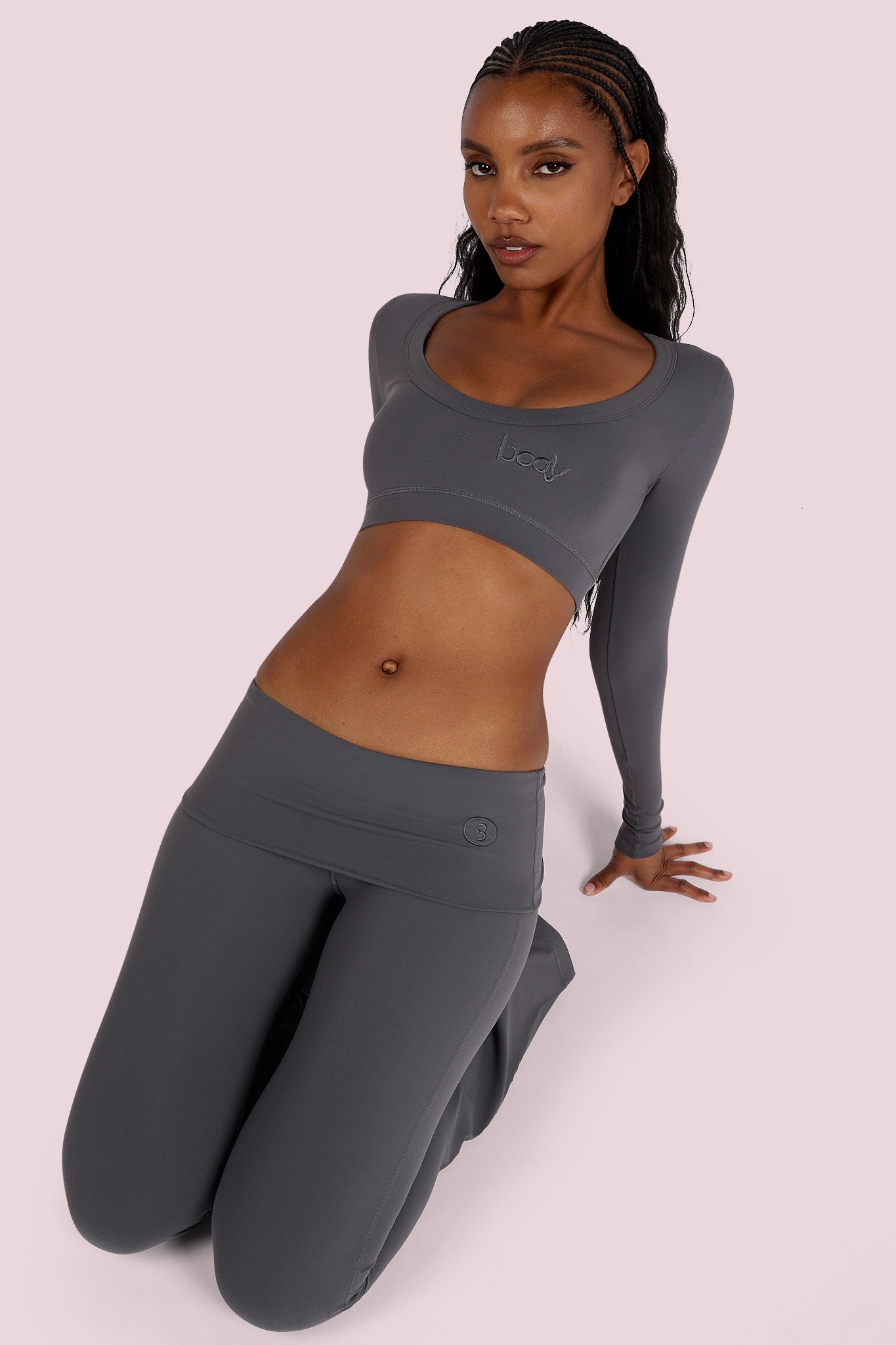 YOGA LONG SLEEVE CROP TOP (CHARCOAL)